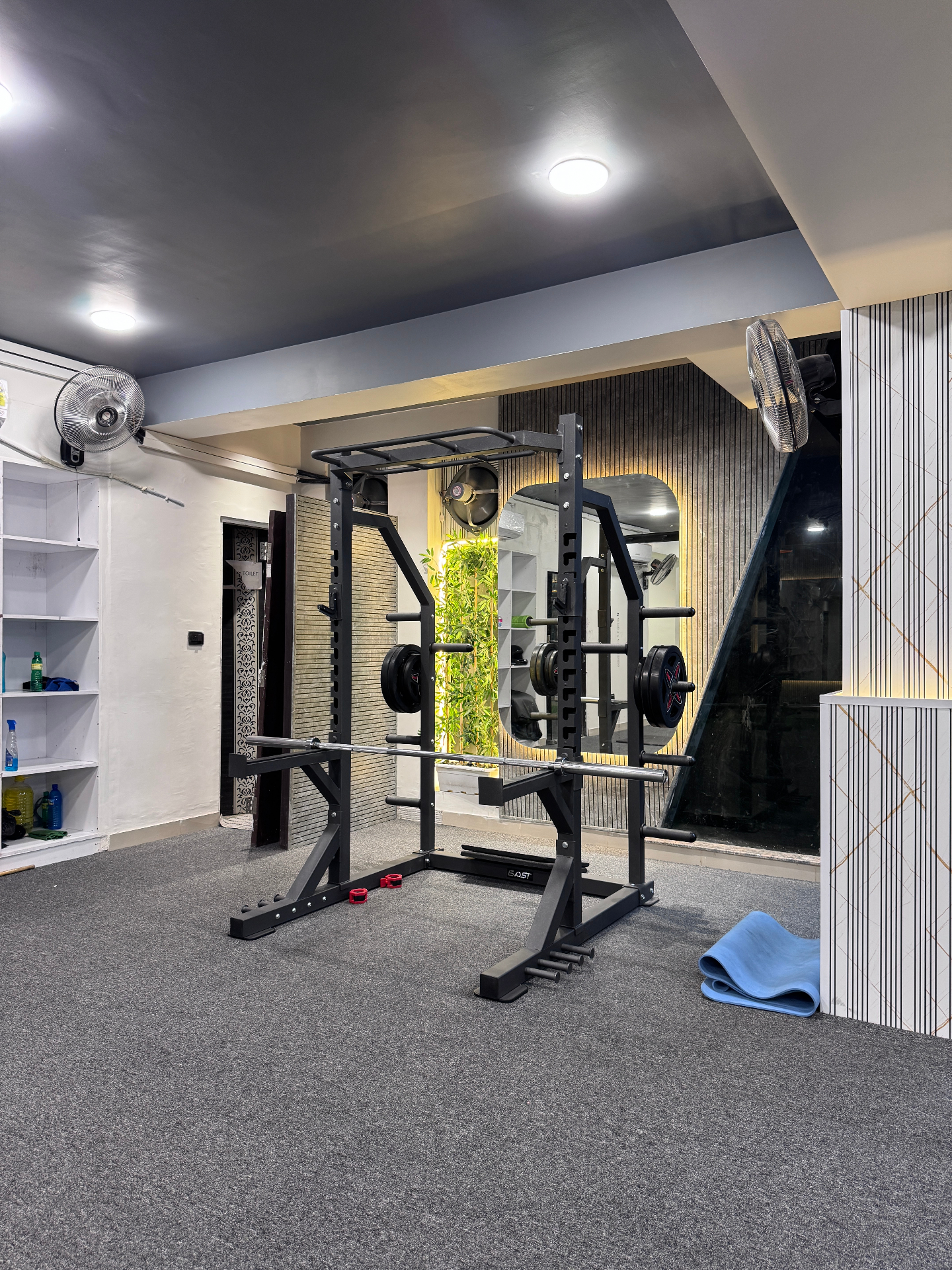 Squat rack